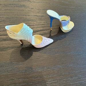 Just the Right shoes “Pearly Gates” 2007 by Lorraine Vail & 1999 “Spring Raine”